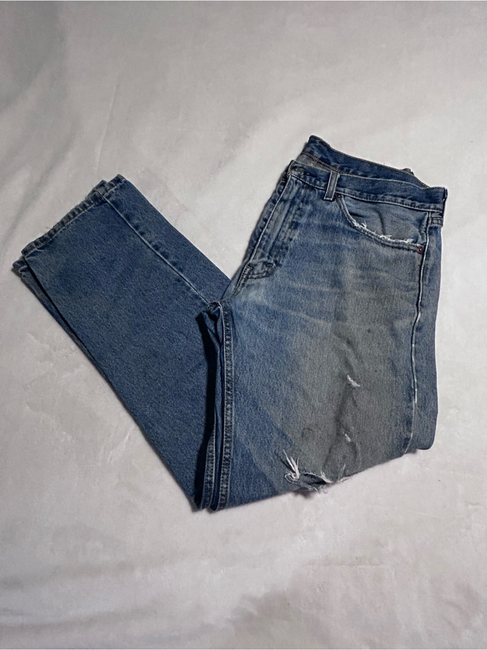 Rugged blue collar Levi Strauss 505 w 36 L 32 blue jeans pants men’s worn broken